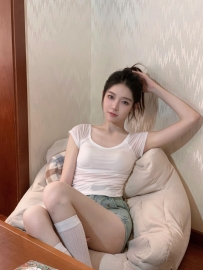琳兒  162.C.46.21歲  白嫩小女人