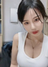 小雨 164.48.E.27歲  饑渴御姐上線