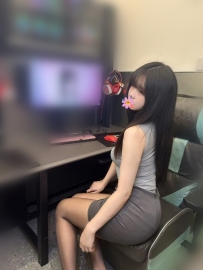 柒柒  163cmD奶24歲  很會玩 很騷