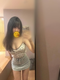 十三  157cm / C杯 / 44kg / 19y 初戀感