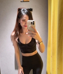 心心｜25歲｜161/46/C    文青秘書