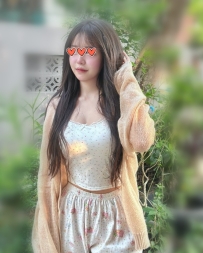 小茶  162cmD奶20歲 悶騷女