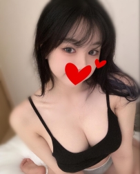 玄玄  164 E  24歲    大奶正妹